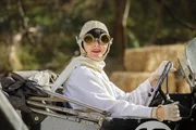 Miss Fisher (Essie Davis) Miss Fisher (Essie Davis)