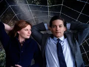 Peter Parker (Tobey Maguire, r.) und Mary Jane (Kirsten Dunst, l.) stehen vor dem n&auml;chsten Schritt in ihrer Beziehung. Doch berufliche und private Probleme bringen sie ins Wanken.