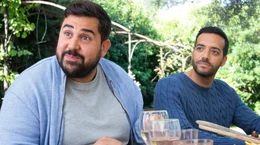 J&eacute;r&ocirc;me (Tarek Boudali, re.) und Thibault (Victor Artus Solaro) halten zusammen.