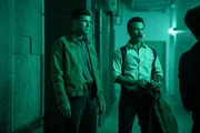 Special Agent Leroy Jethro Gibbs (Austin Stowell, l.): Special Agent Mike Franks (Kyle Schmid, r.)