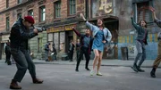 Luise (Lary Müller, r.) tanzt sich frei. Nachbar und Filmemacher Uli (Ben Felipe, l.) ist fasziniert von ihrer Energie. Luise (Lary Müller, r.) tanzt sich frei. Nachbar und Filmemacher Uli (Ben Felipe, l.) ist fasziniert von ihrer Energie.