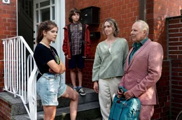 Toni (Frida Stittrich), Lukas (Bruno Thiel), Katja (Kim Riedle), Volker (Axel Milberg)