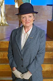 Miss Marple (Julia McKenzie) Miss Marple (Julia McKenzie)