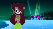 Marina freut sich riesig auf die Party im neuen Nachtclub am Strand.