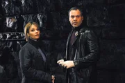 L-R: Alexandra Eames (Kathryn Erbe) und Robert Goren (Vincent D'Onofrio) L-R: Alexandra Eames (Kathryn Erbe) und Robert Goren (Vincent D'Onofrio)