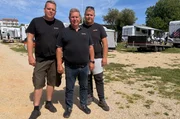 Kai, Holger und Tim Frenzel (v.l.) betreiben einen Campingplatz an der kroatischen Adriak&uuml;ste.