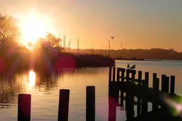 Die Schlei im Norden Deutschlands. Die &uuml;ber 40 Kilometer lange F&ouml;rde wartet nur darauf, entdeckt zu werden.