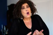 Mit Gesang hat die Operns&auml;ngerin Ren&eacute;e Morloc das Trauma der Kinderverschickung &uuml;berwunden.
