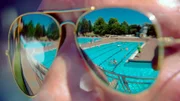 Im Freibad. Im Freibad.