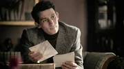 Antony Penrose (Josh O&rsquo;Connor) will die Geschichte der Fotografin erz&auml;hlen.