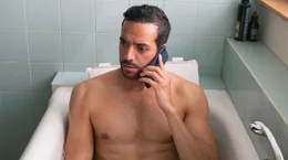 Wenn L&uuml;gen wahr werden: Jetzt staunt sogar J&eacute;r&ocirc;me (Tarek Boudali).