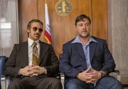 Holland March (Ryan Gosling, l.); Jackson Healy (Russell Crowe, r.)