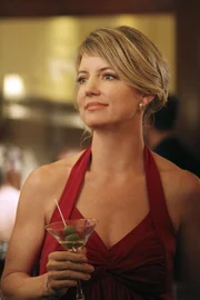 Tracy Miller (Cynthia Watros) Tracy Miller (Cynthia Watros)