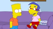 Wahre Freundschaft sieht anders aus: Als Bart (l.) mitbekommt, dass sein Kumpel Milhouse (r.) Opfer eines unfairen Tricks beim Wettrennen wird, schweigt er feige - und gewinnt sogar selbst das Rennen ...
