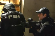 Einer F&auml;lscherbande auf der Spur: Don Eppes (Rob Morrow, r.) ...