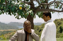 Als Jack McCall (Eddie Murphy, l.) das neue Buch "New-Age-Gurus" von Dr. Sinja (Cliff Curtis, r.) vermarkten soll, &auml;ndert sich pl&ouml;tzlich sein ganzes Leben ...