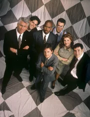 (1. Staffel) - (v.l.n.r.) Die große Unterstützung des Bürgermeisters Winston (Barry Bostwick): James (Alexander Gaberman), Carter (Michael Boatman), Michael (Michael J. Fox), Stuart (Alan Ruck), Nikki (Connie Britton) und Paul (Richard Kind). (1. Staffel) - (v.l.n.r.) Die große Unterstützung des Bürgermeisters Winston (Barry Bostwick): James (Alexander Gaberman), Carter (Michael Boatman), Michael (Michael J. Fox), Stuart (Alan Ruck), Nikki (Connie Britton) und Paul (Richard Kind).