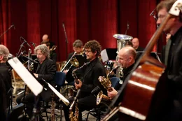 Konzert "Yashima & Gerstein" der Reihe "Watch This Space". Programm: Darius Milhaud: &raquo;La cr&eacute;ation du monde&laquo;, op. 81 / Igor Strawinsky: Oktett f&uuml;r Blasinstrumente / Edgar Var&egrave;se: &raquo;Octandre&laquo; / George Gershwin: &raquo;Rhapsody in Blue&laquo; for Piano and Jazzband. Im Bild: Die Saxophongruppe.