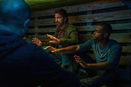 L-R: John Garrity (Gerard Butler), Colin (Andrew Bachelor).