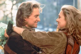 Jack Colton (Michael Douglas) und Joan Wilder (Kathleen Turner)    +++ Die Verwendung des sendungsbezogenen Materials ist nur mit dem Hinweis und Verlinkung auf RTL+ gestattet. +++