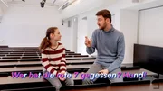 Informatiker Lukas erkl&auml;rt Isabel, wie man sich mit einem klugen Trick ganz leicht sichere Passw&ouml;rter merken kann.