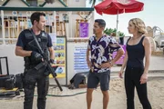 L-R: Steve McGarrett (Alex O'Loughlin); Thomas Magnum (Jay Hernandez); Juliett Higgins (Perdita Weeks) L-R: Steve McGarrett (Alex O'Loughlin); Thomas Magnum (Jay Hernandez); Juliett Higgins (Perdita Weeks)
