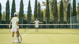 v.li.: Milan (Valentin Thatenhorst), Andi (Moritz Bleibtreu).