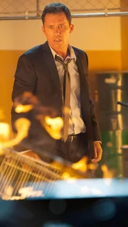 Michael Westen (Jeffrey Donovan) Michael Westen (Jeffrey Donovan)