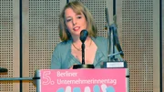 Das Jahr 2010 – eine Aschewolke fegt den Himmel über Berlin leer, ehemalige Schüler des Berliner Canisius-Kolleg lösen einen Missbrauchsskandal in der katholischen Kirche aus und Thilo Sarrazin heizt die Integrations-Debatte weiter an. Die Berlin-Chronik der Superlative. - Stefanie Karschies wird Berliner Unternehmerin des Jahres. Das Jahr 2010 – eine Aschewolke fegt den Himmel über Berlin leer, ehemalige Schüler des Berliner Canisius-Kolleg lösen einen Missbrauchsskandal in der katholischen Kirche aus und Thilo Sarrazin heizt die Integrations-Debatte weiter an. Die Berlin-Chronik der Superlative. - Stefanie Karschies wird Berliner Unternehmerin des Jahres.