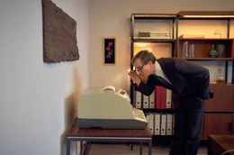 Uwe Lennartz (Jan Krauter) ist das Urbild eines Buchhalters: spie&szlig;ig, pedantisch, vernunftgesteuert - das genaue Gegenteil der "Goldjungs".