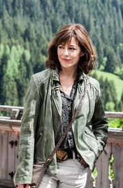 Nina Pokorny (Julia Cencig). Nina Pokorny (Julia Cencig).