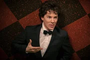 Sherlock Holmes (Benedict Cumberbatch) Sherlock Holmes (Benedict Cumberbatch)