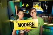 Ralph und Clarissa beschäftigen sich dieses Mal mit dem Thema "modern" Ralph und Clarissa beschäftigen sich dieses Mal mit dem Thema "modern"
