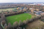 Fu&szlig;ballplatz