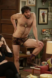 Bei Oleg (Jonathan Kite) und Sophie will es einfach nicht mit dem Baby klappen, da kann auch die Leo-Unterwäsche nicht helfen ... Bei Oleg (Jonathan Kite) und Sophie will es einfach nicht mit dem Baby klappen, da kann auch die Leo-Unterwäsche nicht helfen ...