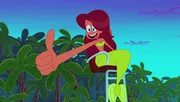 W&auml;hrend des Spiels zwischen Zig und Sharko wird Marina als Schiedsrichterin beauftragt. Diese hat einen ganz klaren Favoriten.