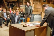 Im Bild (v.li.): Adrian Furrer (Norbert Wieser), Axel Blaas (Security), Martin Leutgeb (Rochus Schwarz) Im Bild (v.li.): Adrian Furrer (Norbert Wieser), Axel Blaas (Security), Martin Leutgeb (Rochus Schwarz)
