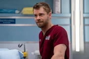 Dr. Mitch Ripley (Luke Mitchell)