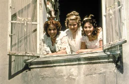 "Das Dreim&auml;derlhaus". Im Bild: Helga Neuner, Johanna Matz, Gerda Siegl.