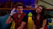 Max Thunderman (Jack Griffo), Phoebe Thunderman (Kira Kosarin) Max Thunderman (Jack Griffo), Phoebe Thunderman (Kira Kosarin)