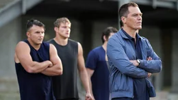 Ein Armeeveteran (Michael Shannon, re.) bringt ein College-Ruderteam in Form.; Ein Armeeveteran (Michael Shannon, re.) bringt ein College-Ruderteam in Form.