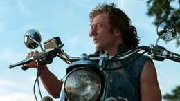 Kerry Von Erich (Jeremy Allen White)