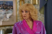 Beverly Goldberg (Wendi McLendon-Covey) Beverly Goldberg (Wendi McLendon-Covey)