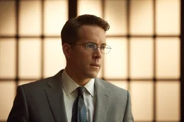 Ryan Reynolds (Randol Schoenberg).