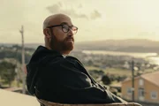 Tom&aacute;s (Javier C&aacute;mara)