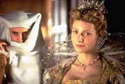 Die B&uuml;hne und das Theaterspielen bedeuten ihr alles: Viola de Lesseps (Gwyneth Paltrow, r.), die sch&ouml;ne adelige Geliebte von William Shakespeare (Joseph Fiennes, l.) ...