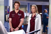 Dr. Will Halstead (Nick Gehlfuss), Dr. Stevie Hammer (Kristen Hager)
