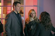 Bei den Ermittlungen im Fall des Terroristen Parsa: Ellie (Emily Wickersham, M.) und Tony (Michael Weatherly, l.) ... Bei den Ermittlungen im Fall des Terroristen Parsa: Ellie (Emily Wickersham, M.) und Tony (Michael Weatherly, l.) ...