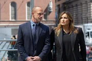 (l-r) Christopher Meloni as Detective Elliot Stabler, Mariska Hargitay as Captain Olivia Benson (l-r) Christopher Meloni as Detective Elliot Stabler, Mariska Hargitay as Captain Olivia Benson