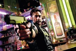Wenn schon Superheld, dann aber mit einer Menge Spa&szlig;: The Comedian (Jeffrey Dean Morgan) ...